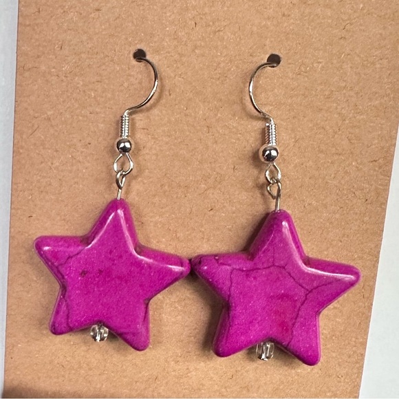 Howalite Fuchsia star earrings handmade - Picture 3 of 5